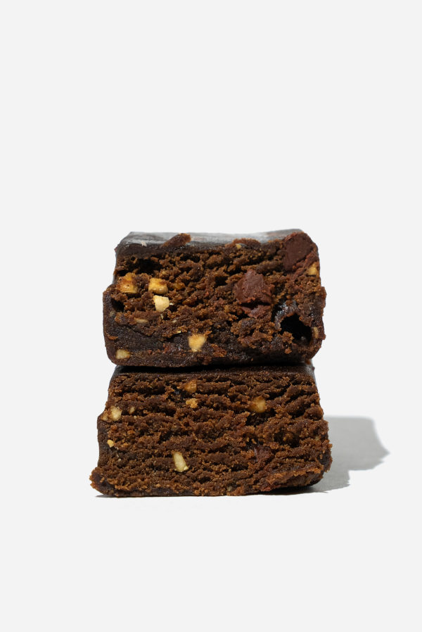 Peanut Butter Brownie Catalyst Bar unwrapped